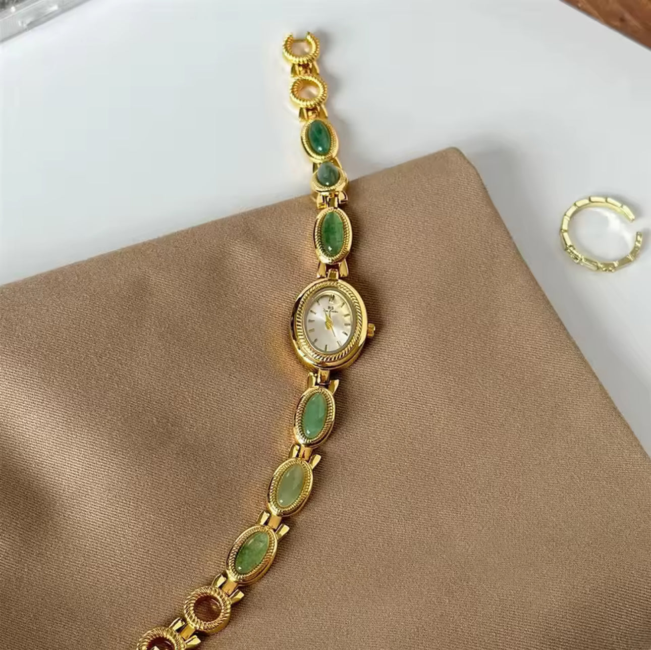 Tiger’s Eye Gemstone Bracelet Watch